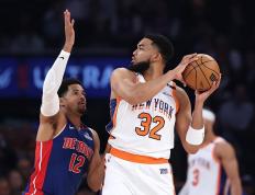 IM体育App下载-尼克斯主场战胜活塞，破连败