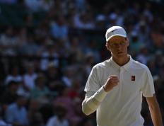 IM体育app-法网轻取温网，辛纳关键制胜