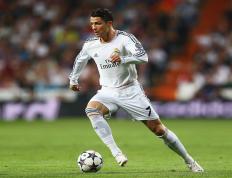 IM Sport-冰封伊比利亚，当地缘棋盘上的冰岛锁住西班牙，姆巴佩在亚平宁的国家德比中加冕新王