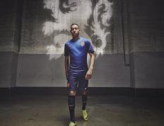 IM体育平台-双星闪耀，从吉林队的稳如磐石到福克斯的欧冠狂飙