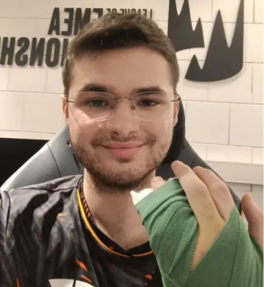 IM体育下载-GEN险胜FNC,Clid完成帽子戏法的简单介绍