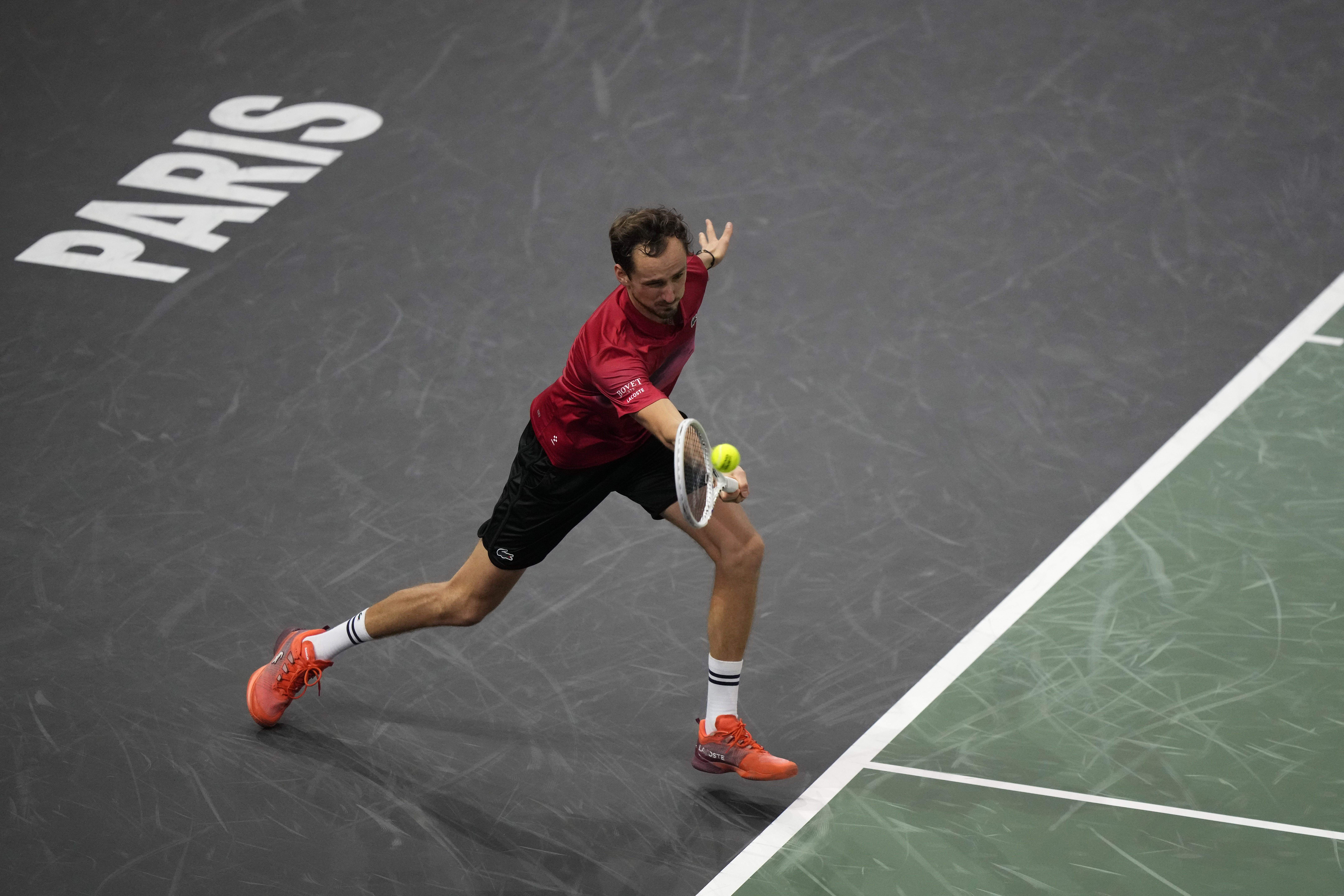 IM体育注册链接-英国网球队逆转意大利网球队，梅德韦杰夫送出助攻的简单介绍