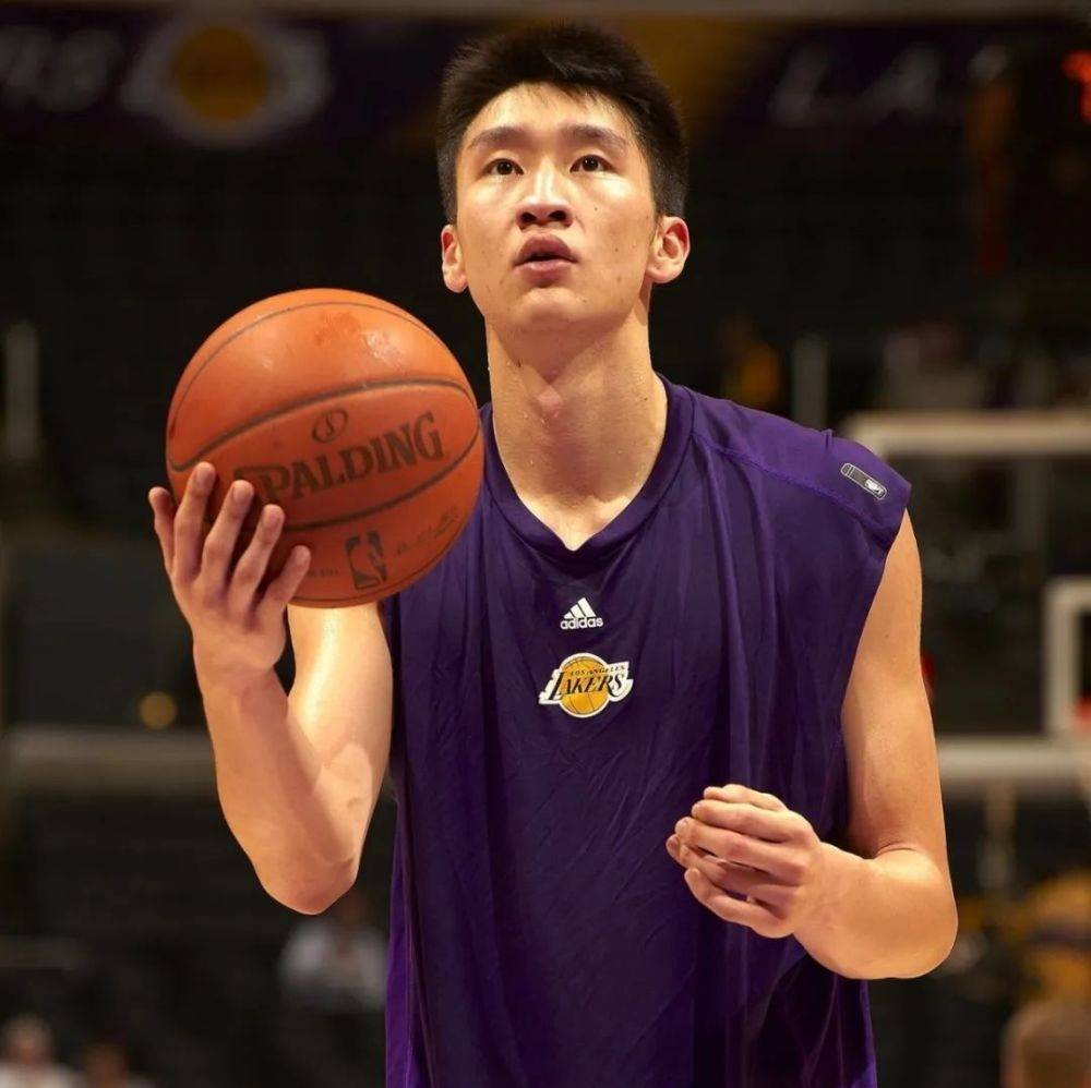 IM体育社区互动入口-篮球名将回归国家队备战重要国际比赛的简单介绍