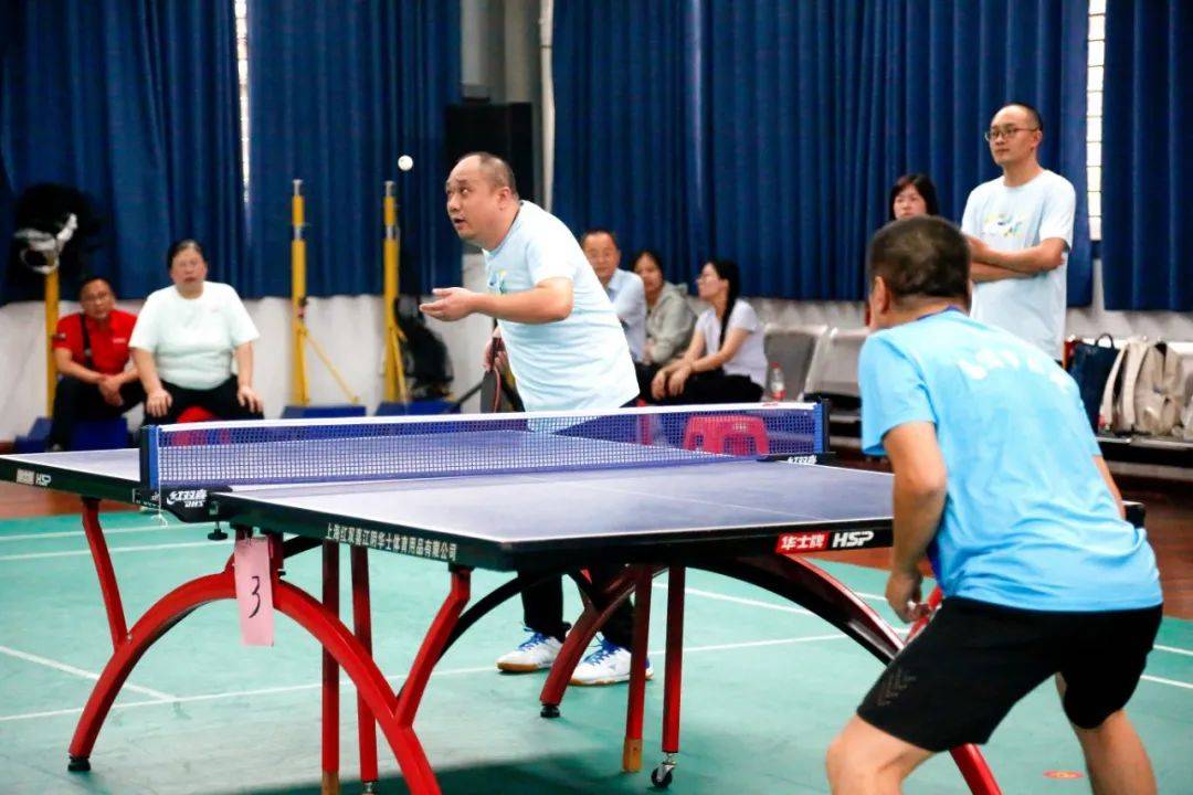 IM体育官网-赛场上的精彩瞬间，引发全场热烈掌声！