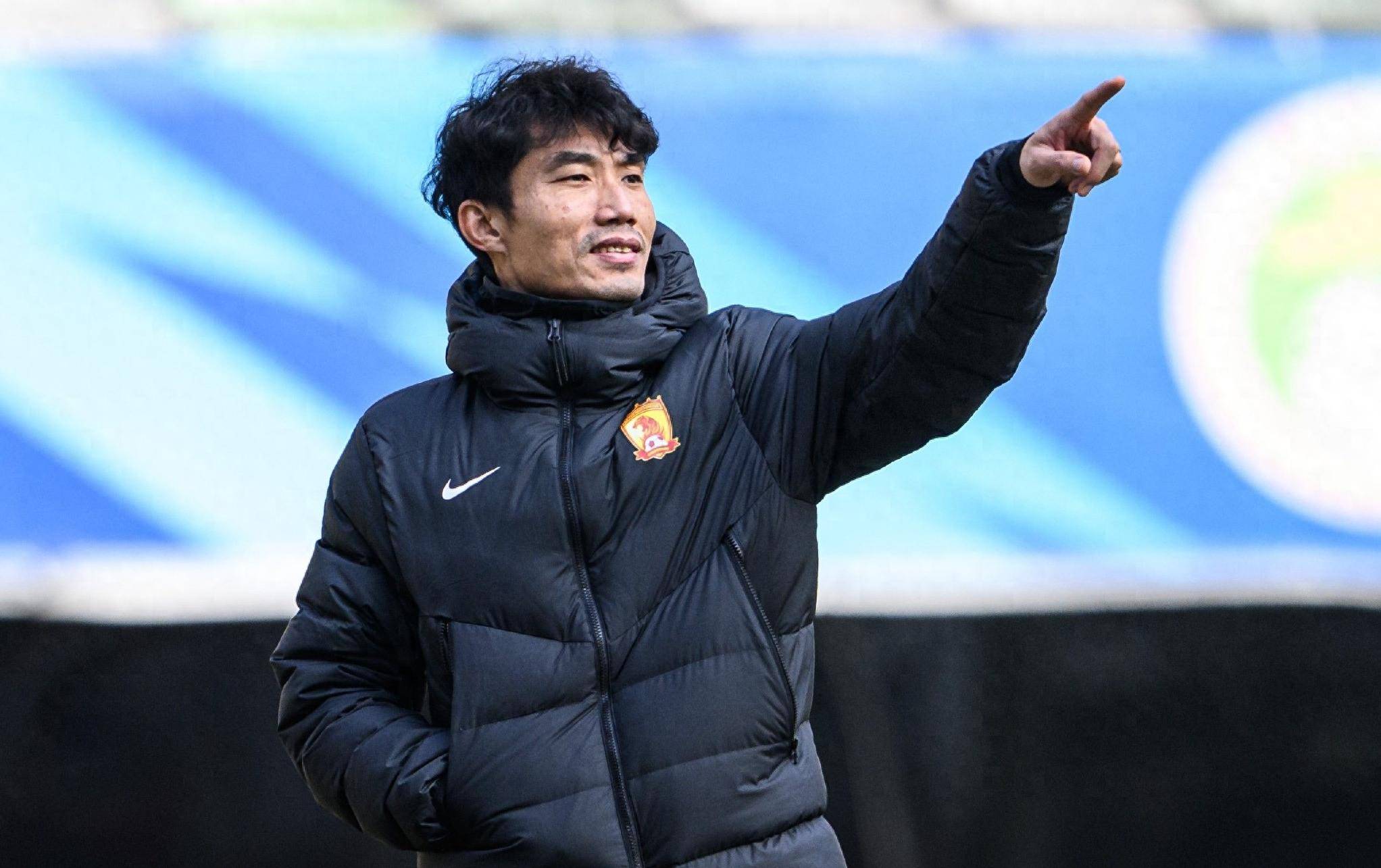 IM体育社区互动入口-包含亚眠新主帅上任，首度执教法甲球队备受期待的词条