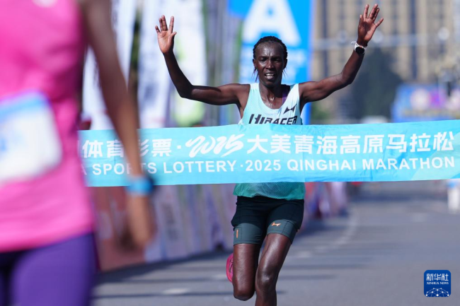IM体育官方网站-肯尼亚代表团在马拉松比赛中获得多项奖牌