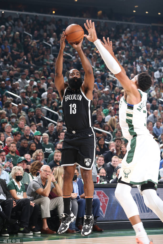 IM体育-雄鹿客场大胜篮网,豪取五连胜