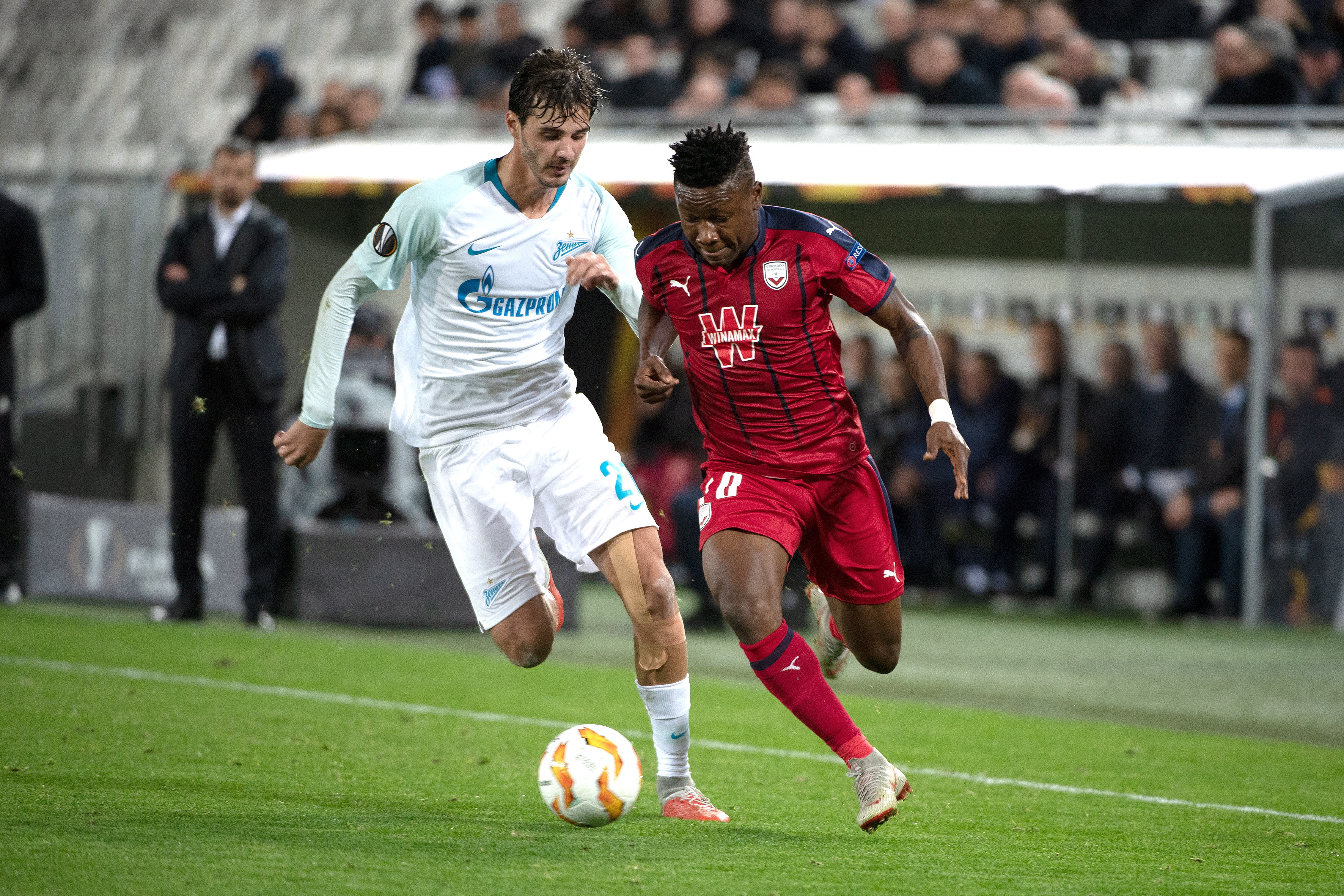 IM体育官方网-真尼特主场战平，两队互不相让