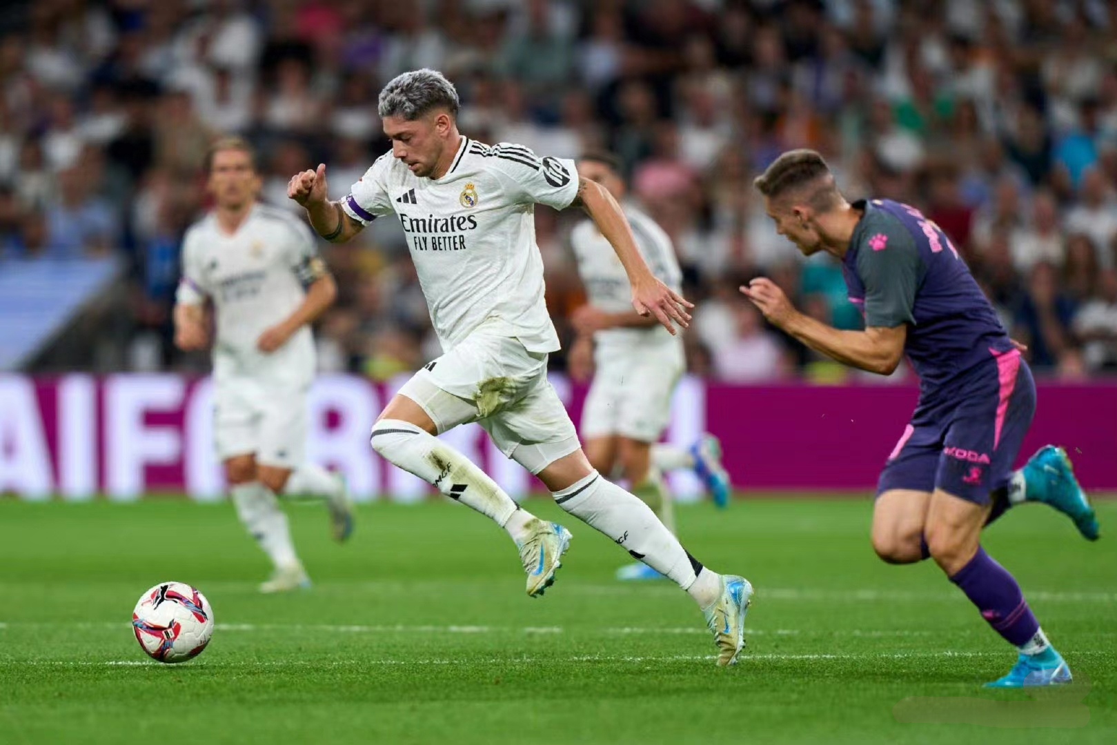 IM体育官网-皇家马德里展现超强实力,横扫对手