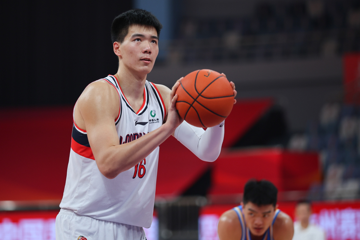 IM体育App下载-上海男篮拿下广州队,实现主场六连胜